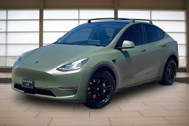 Used 2022 Tesla Model Y Long Range AWD/4WD image 1