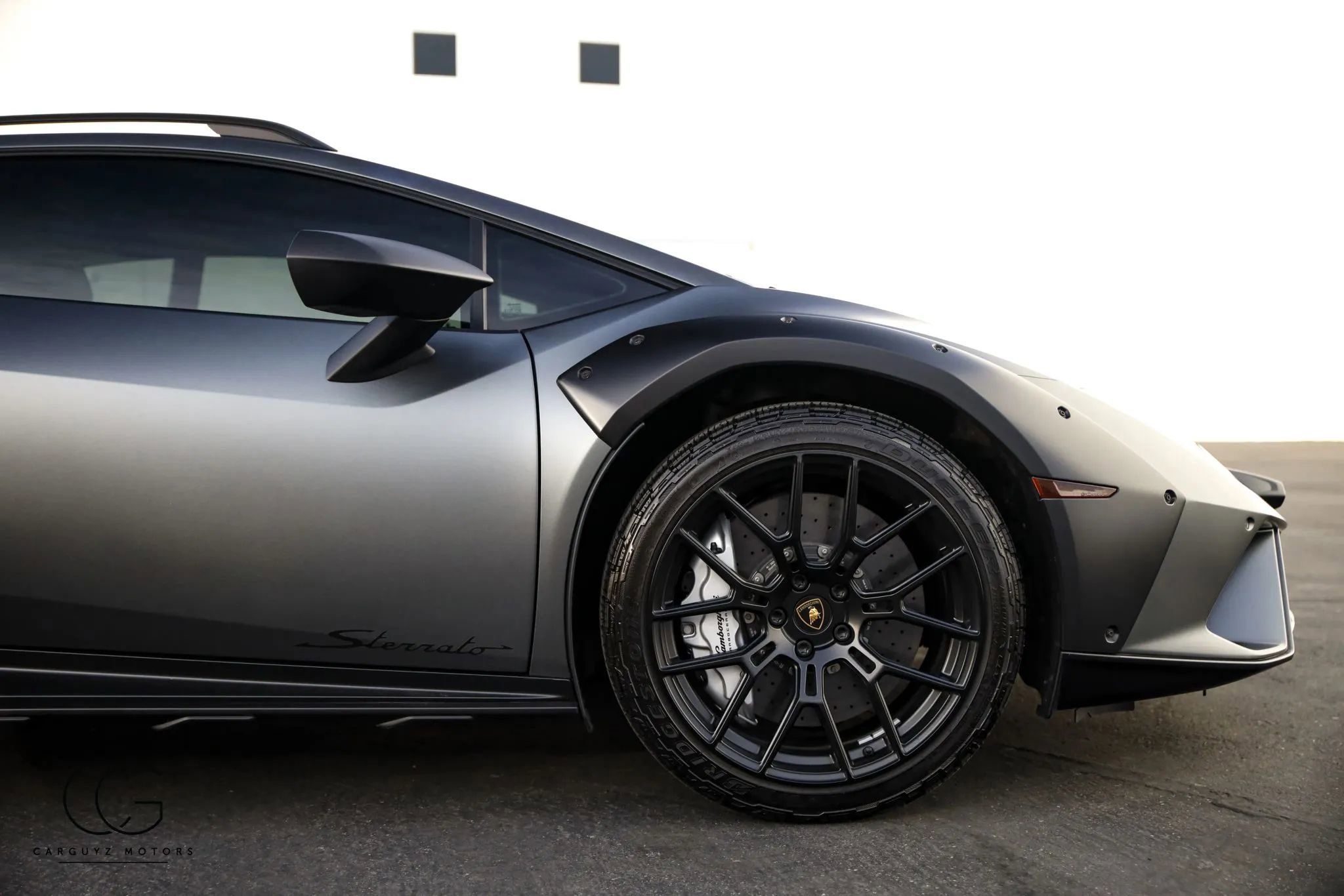 Used 2024 Lamborghini Huracan Sterrato AWD/4WD image 32