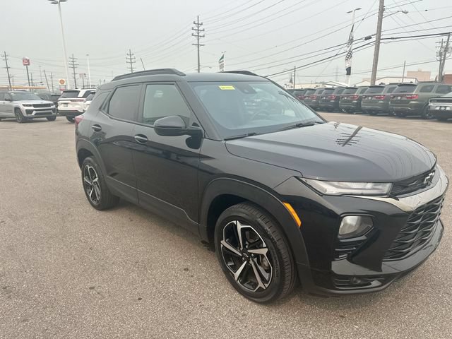 Used 2022 Chevrolet TrailBlazer RS w/ Technology Package AWD/4WD image 11
