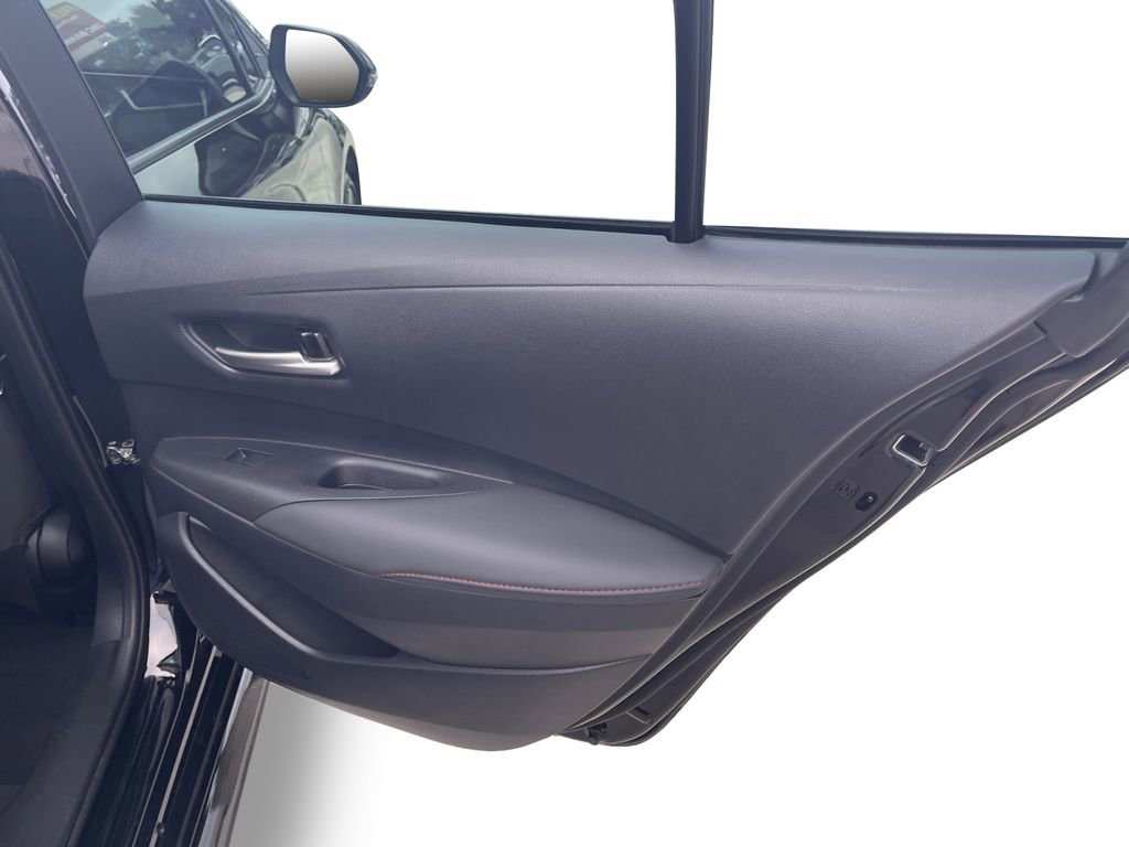 Used 2025 Toyota Corolla SE image 18