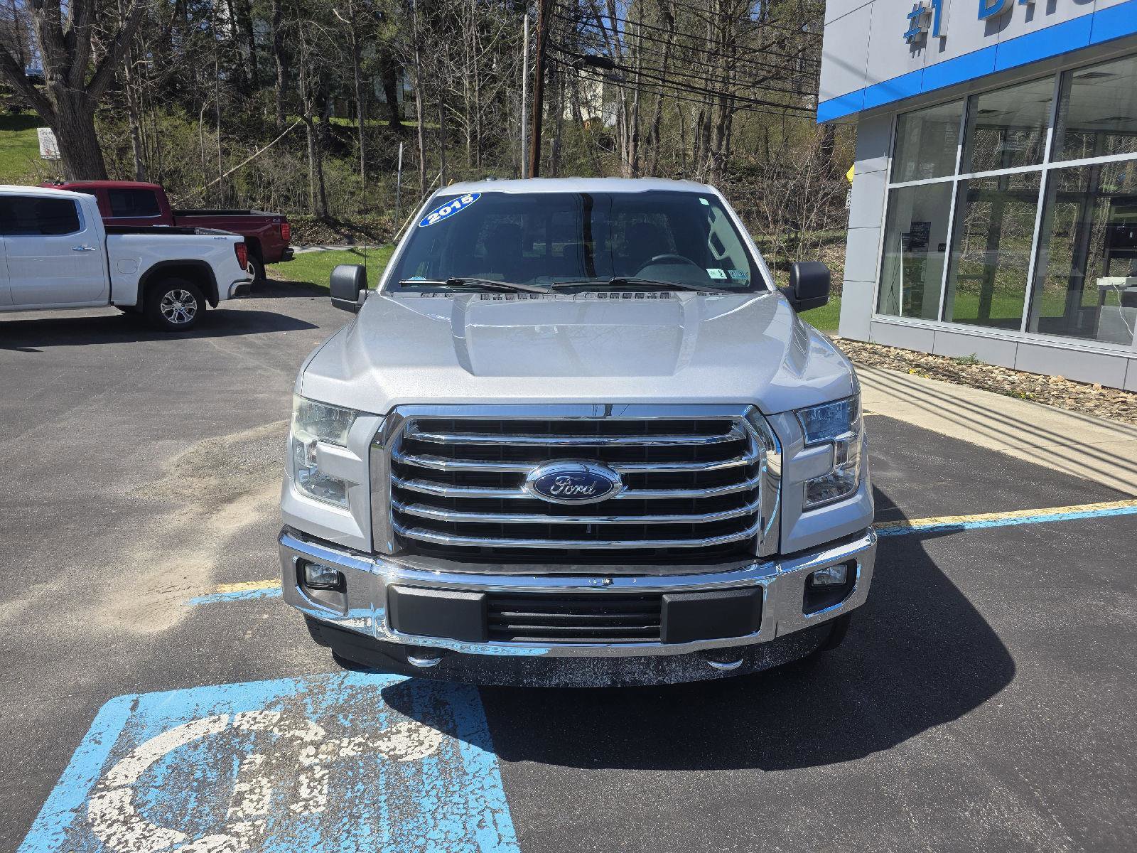 Used 2015 Ford F150 XLT w/ Equipment Group 302A Luxury image 2