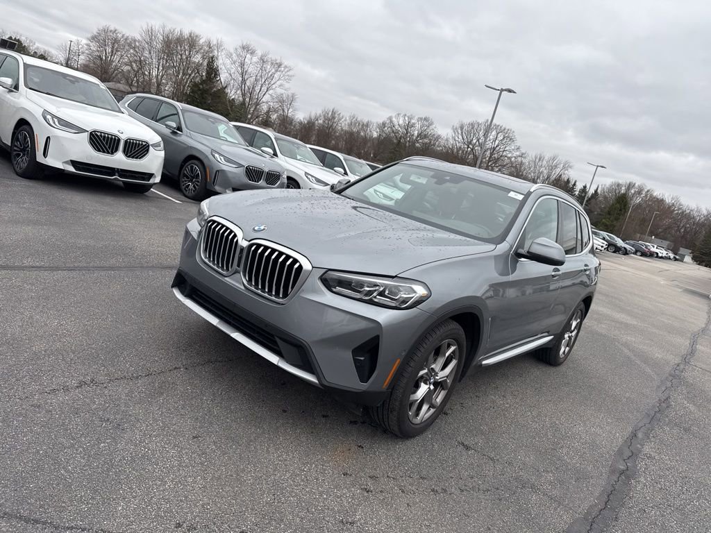 Used 2024 BMW X3 xDrive30i w/ Convenience Package w/ZPA image 3