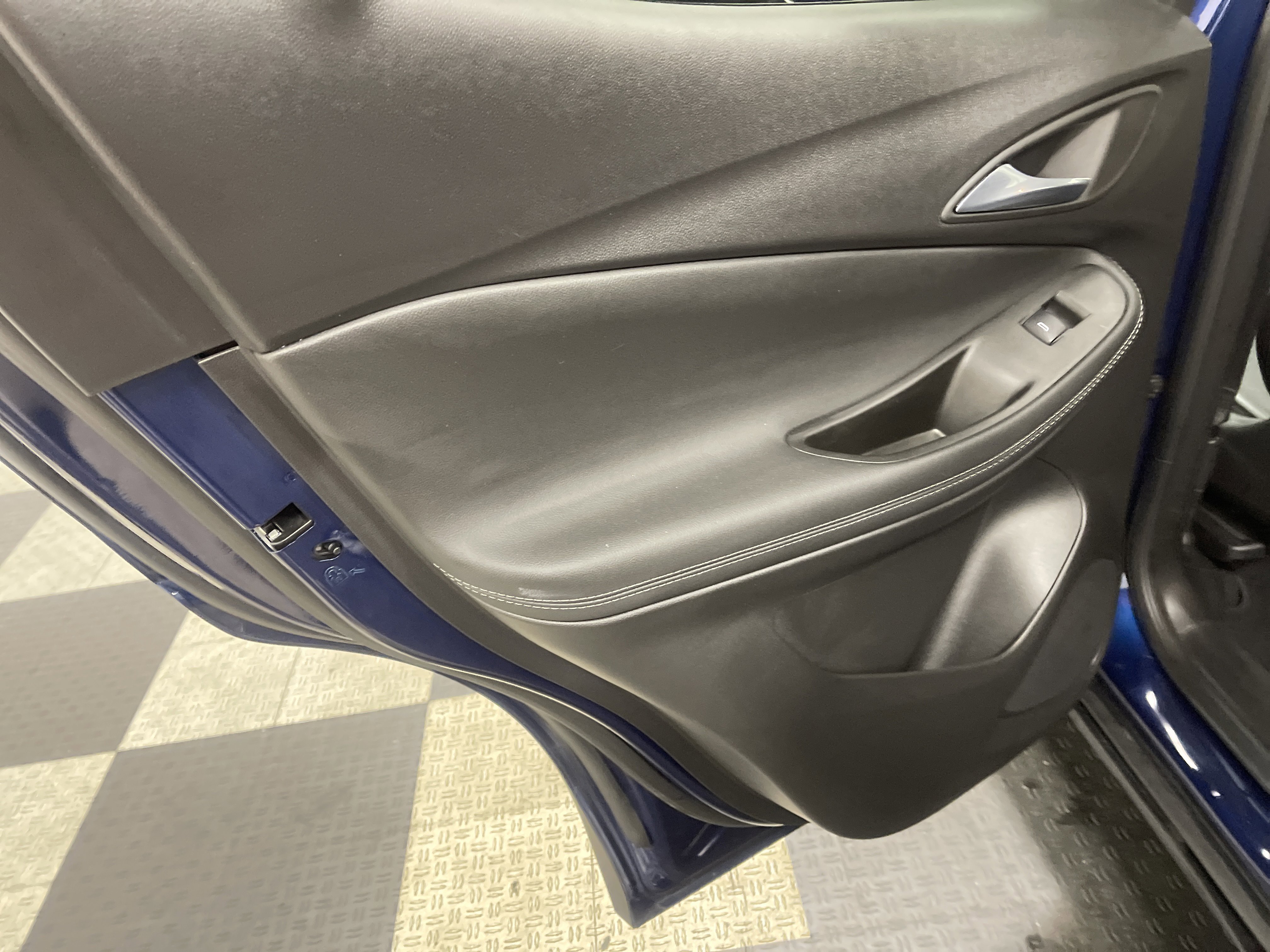 Used 2022 Buick Encore GX Preferred w/ Cold Weather Comfort Package image 15