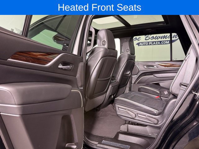 Used 2022 Cadillac Escalade Premium Luxury AWD/4WD image 12
