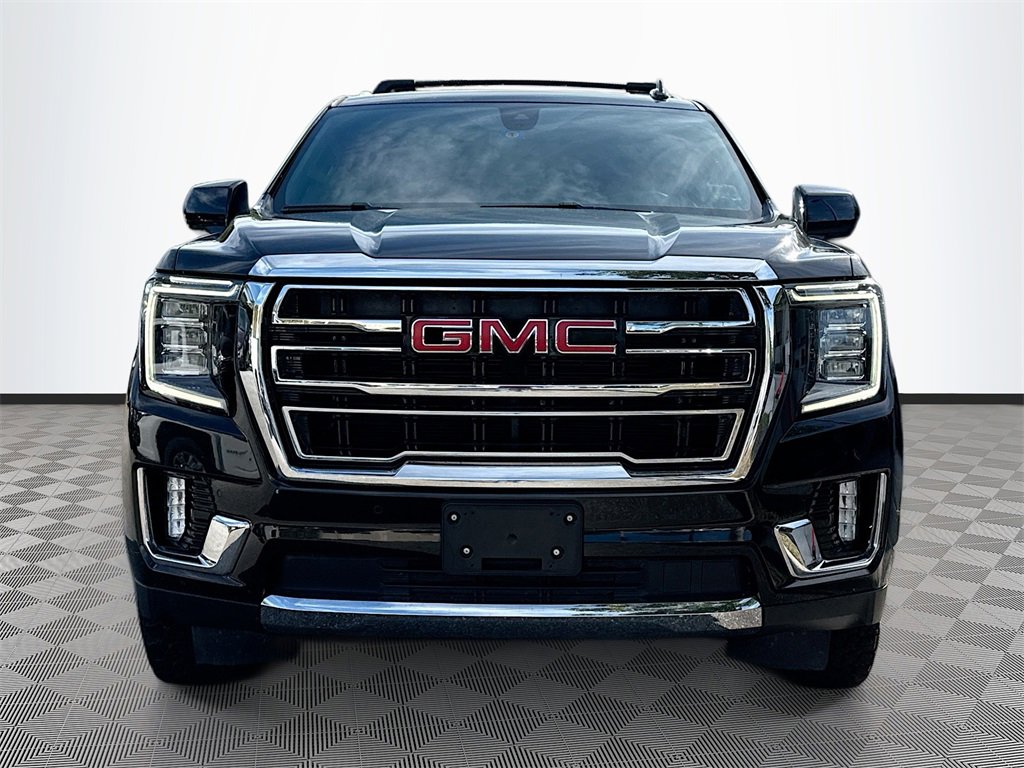 Used 2022 GMC Yukon XL SLT image 2