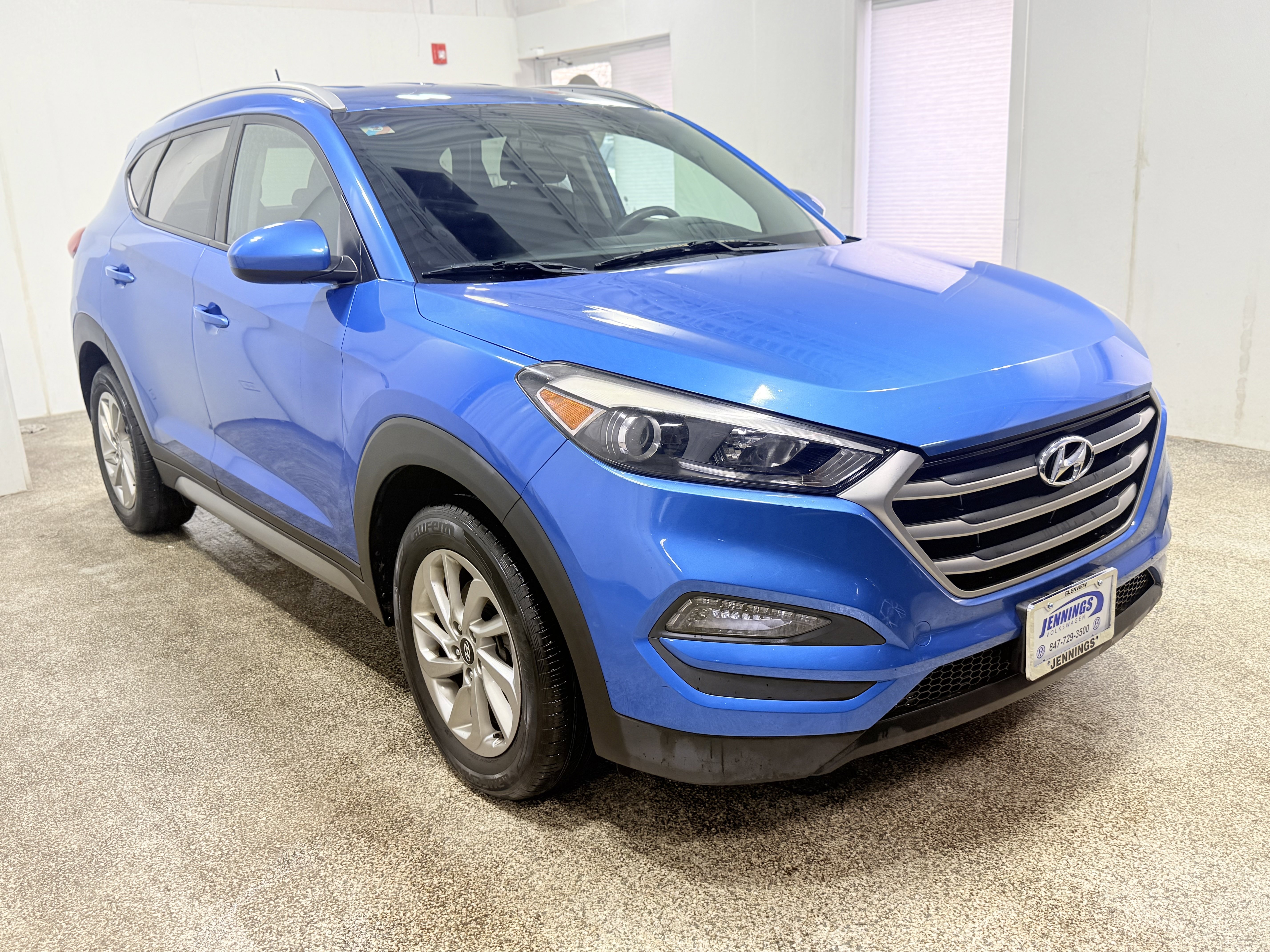 Used 2017 Hyundai Tucson SE image 1