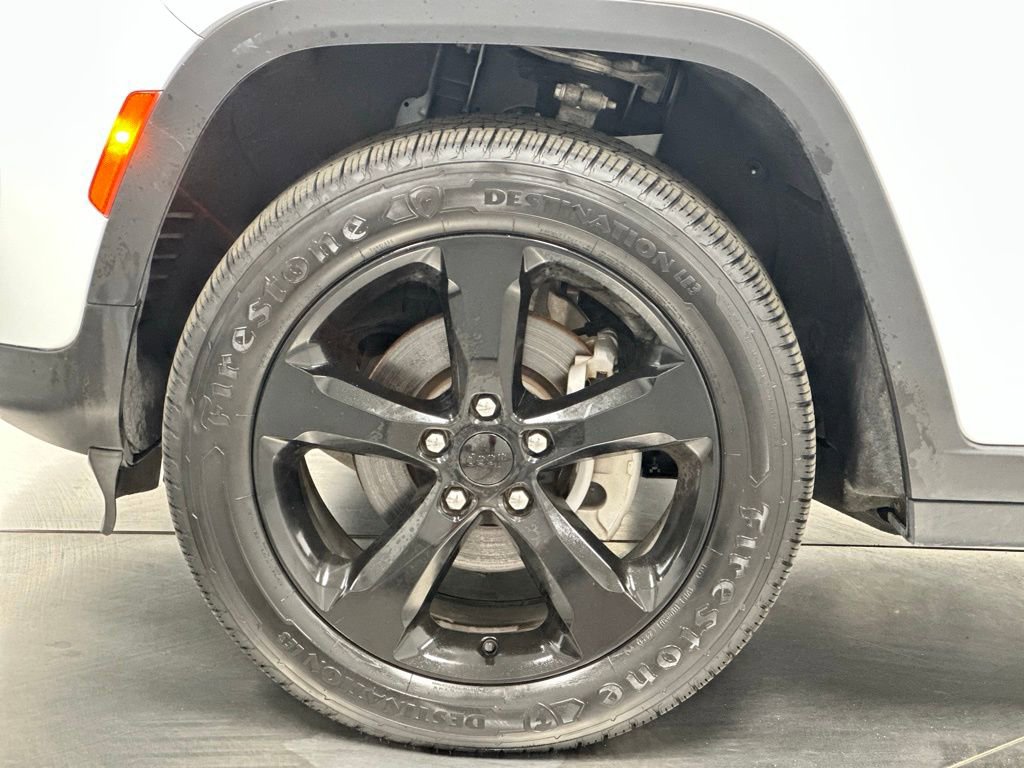 Used 2023 Jeep Grand Cherokee Altitude image 26