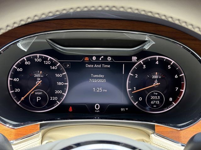 Used 2023 Bentley Continental GT V8 image 19