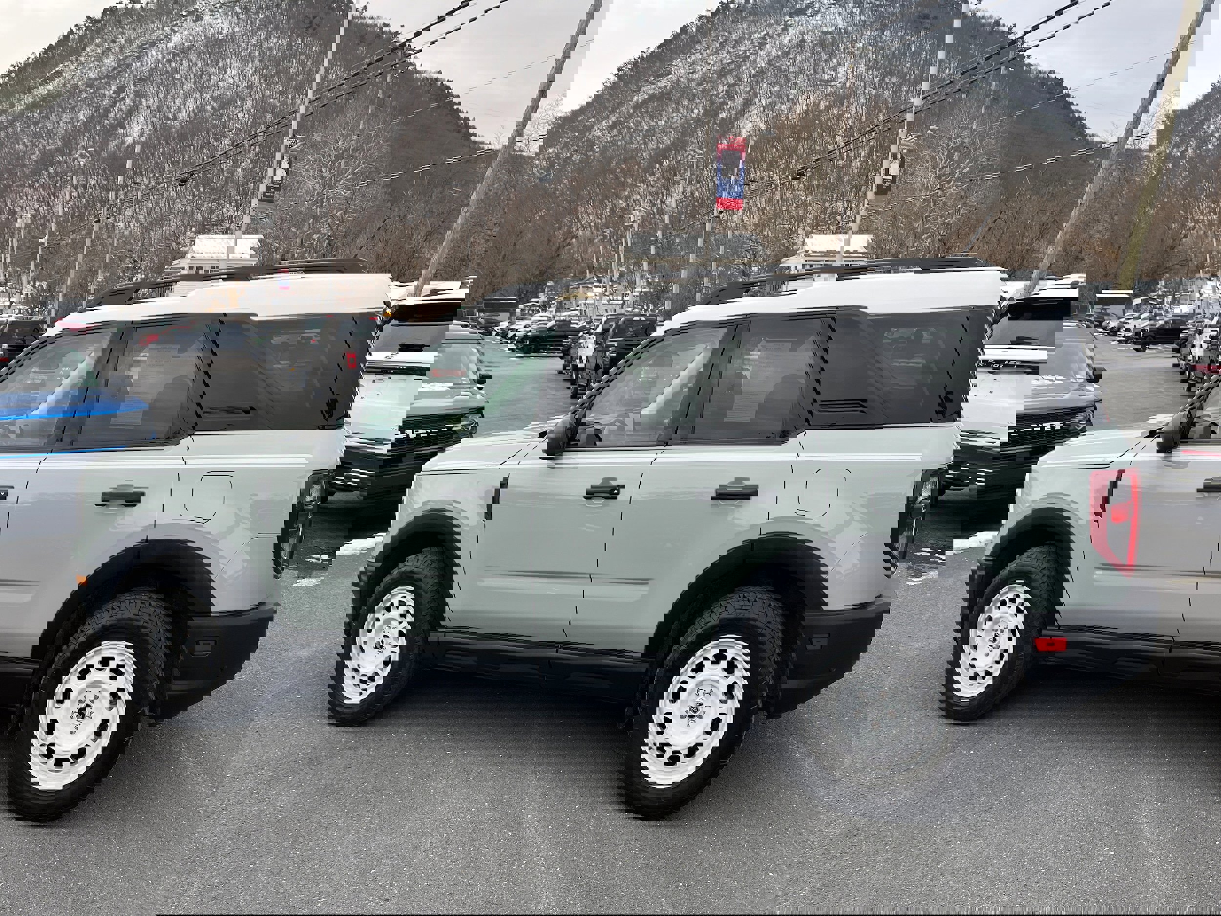 Certified 2023 Ford Bronco Sport Heritage w/ Heritage Convenience Package image 6