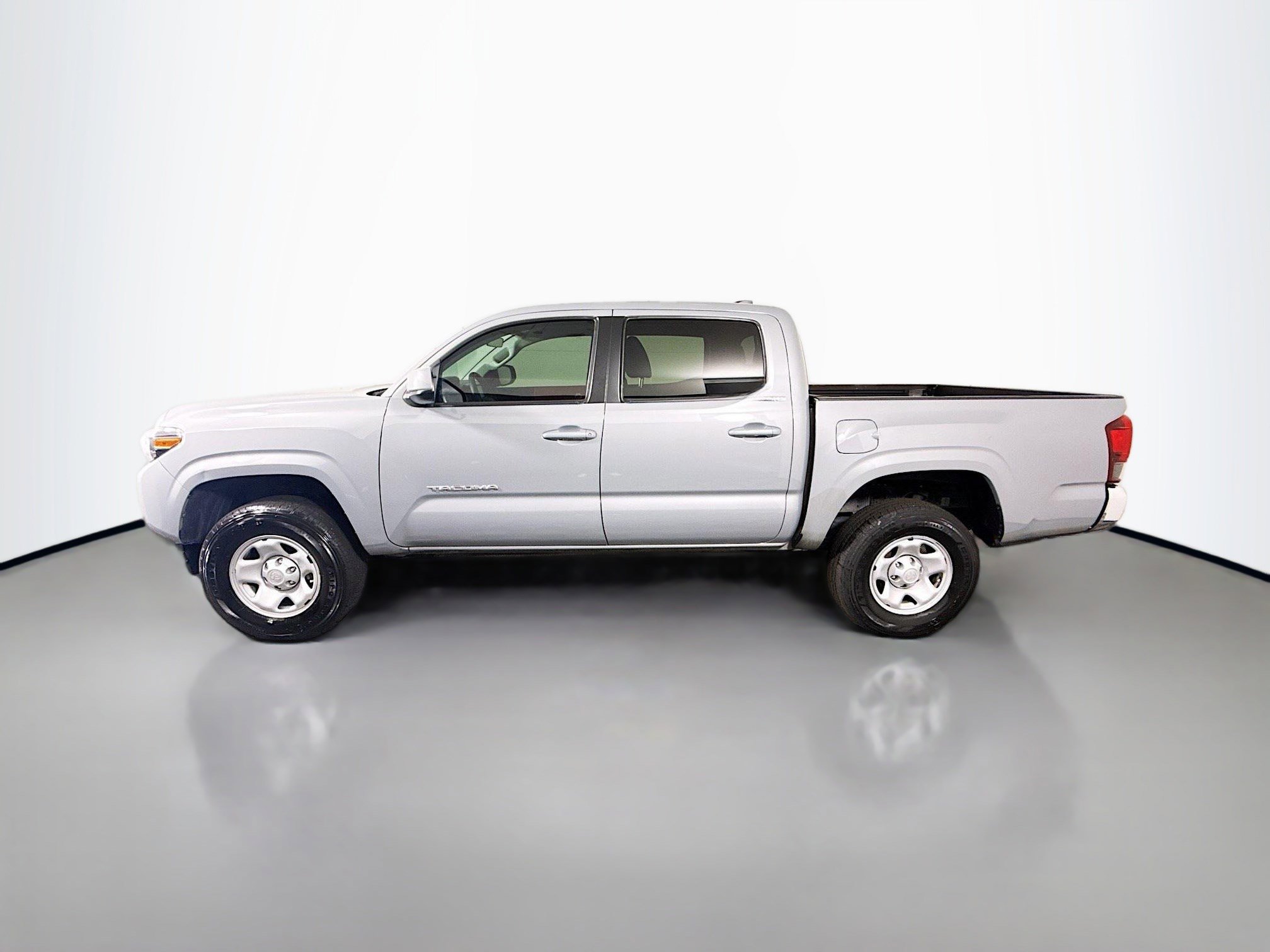 Used 2021 Toyota Tacoma SR5 image 6