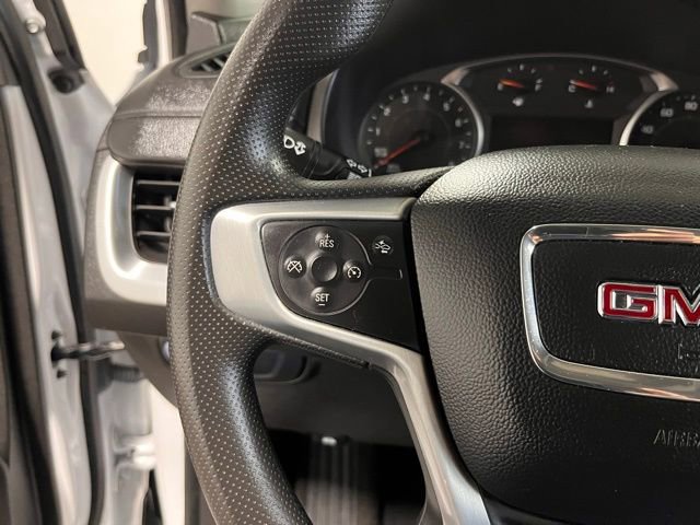 Used 2024 GMC Terrain SLE image 25