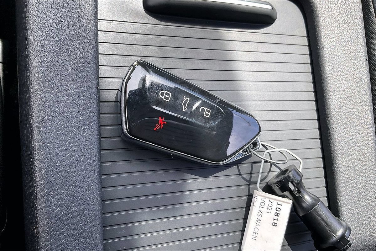 Used 2021 Volkswagen ID.4 Pro S w/ Gradient Package RWD image 15