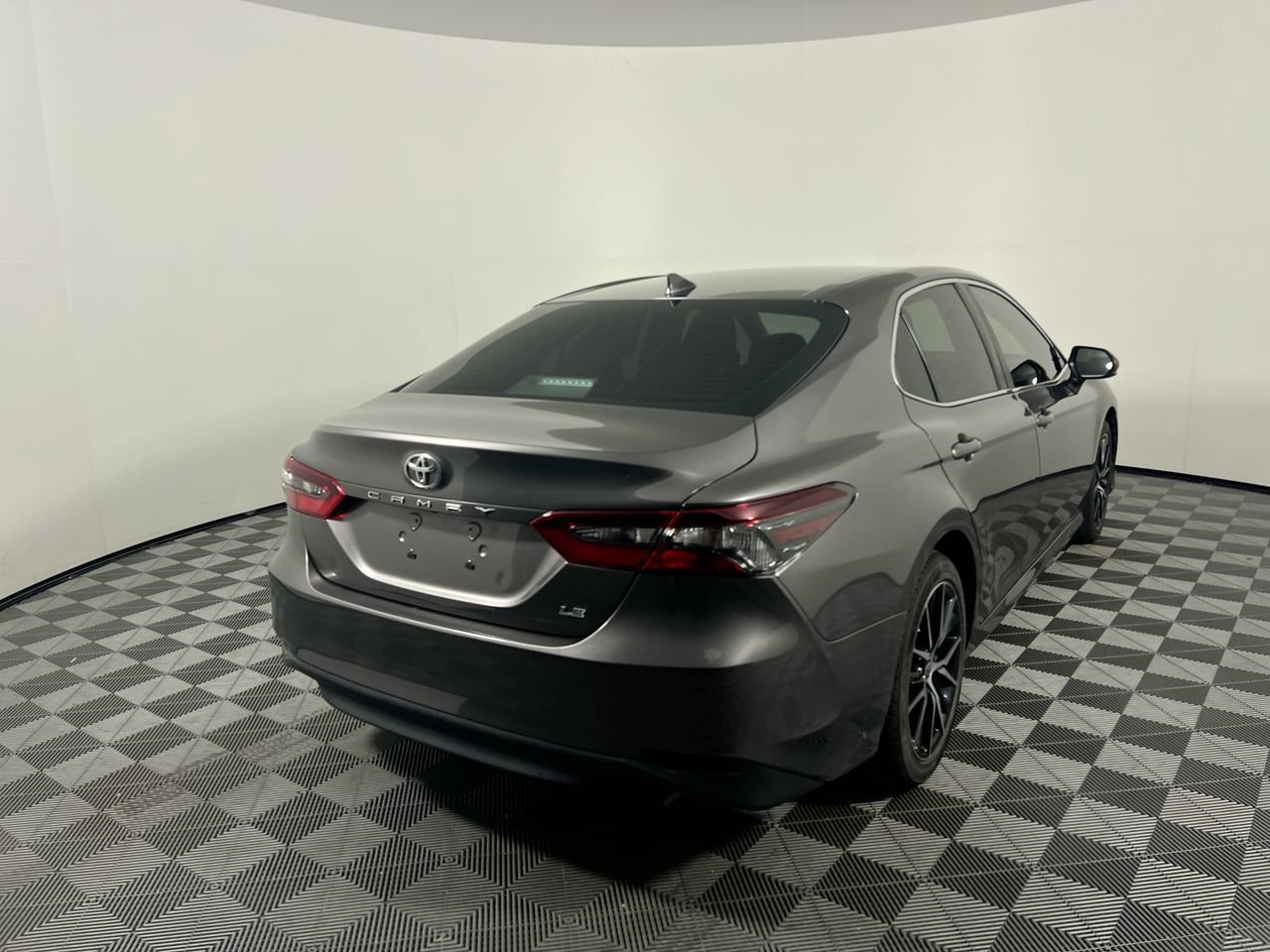 Used 2023 Toyota Camry LE FWD image 3