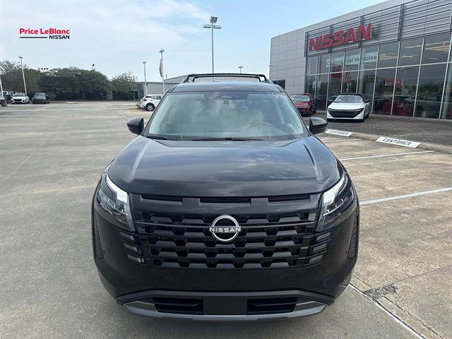New 2026 Nissan Pathfinder SL FWD image 2