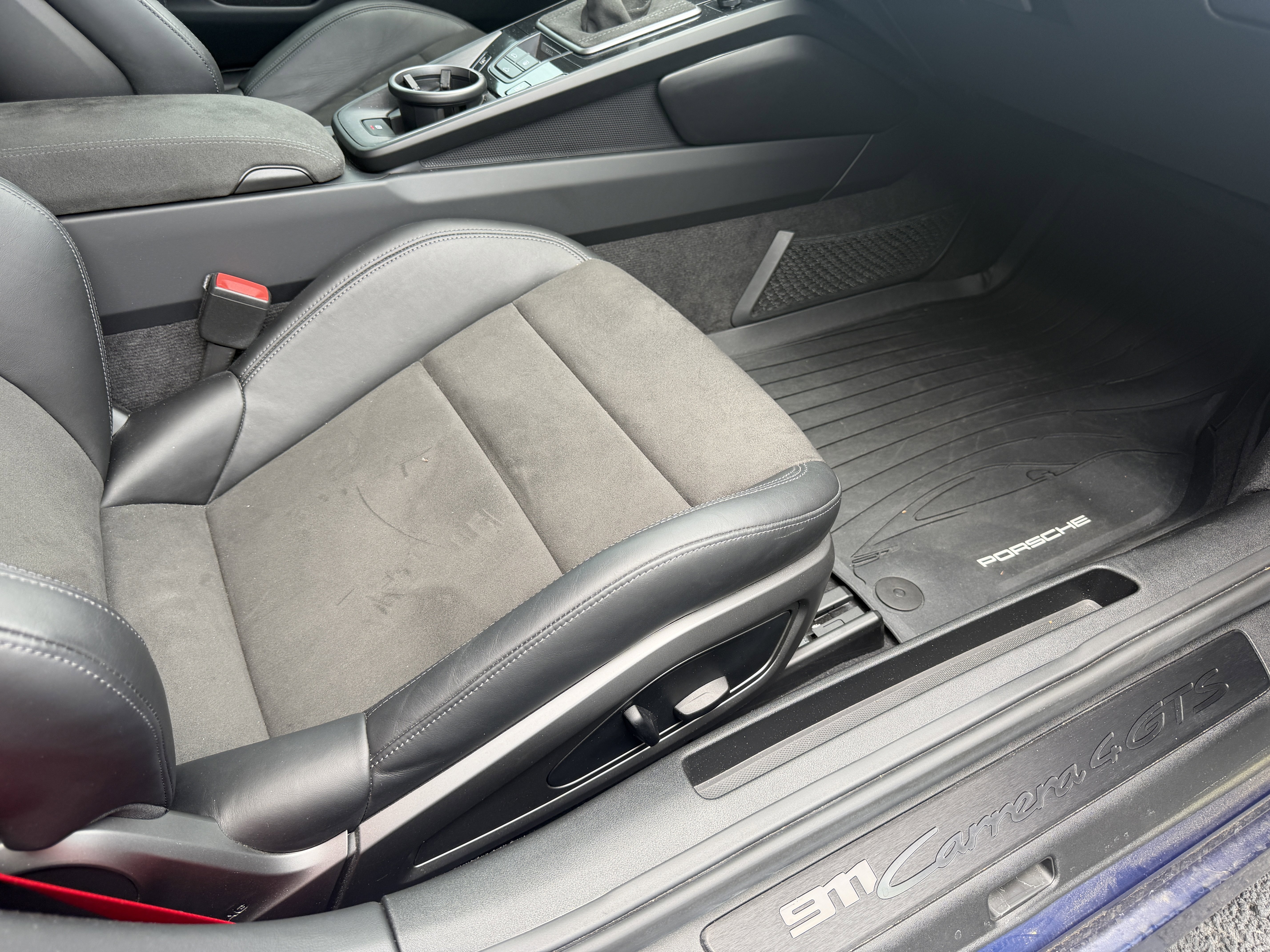 Certified 2022 Porsche 911 GT3 RS image 18