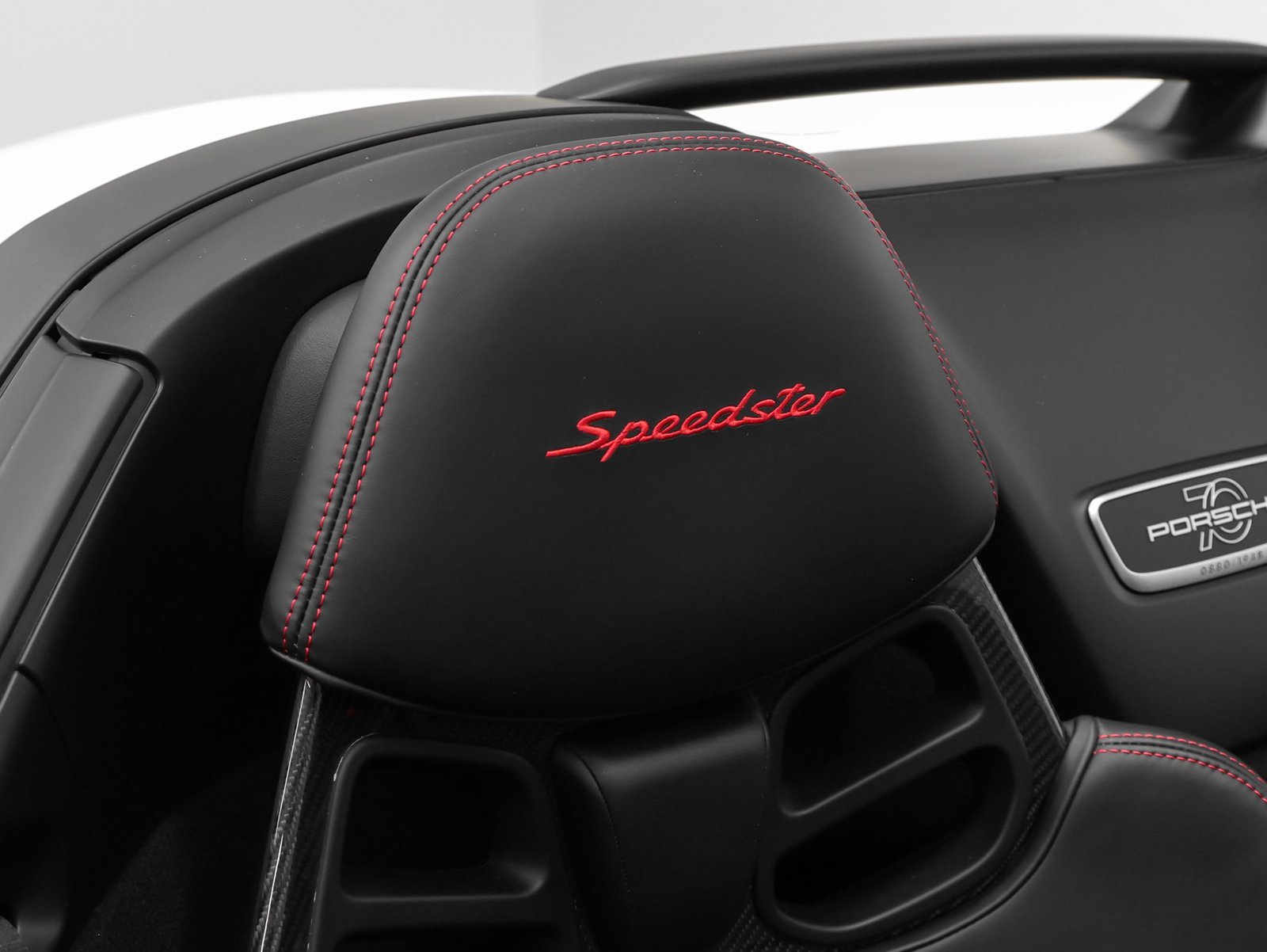 Used 2019 Porsche 911 Speedster image 38