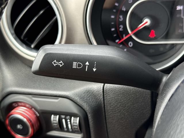 Used 2021 Jeep Wrangler Unlimited Rubicon AWD/4WD image 26