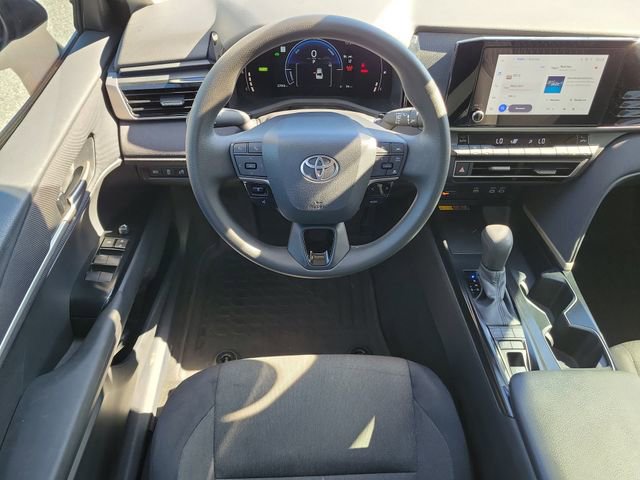 Used 2025 Toyota Camry LE w/ Convenience Package FWD image 13