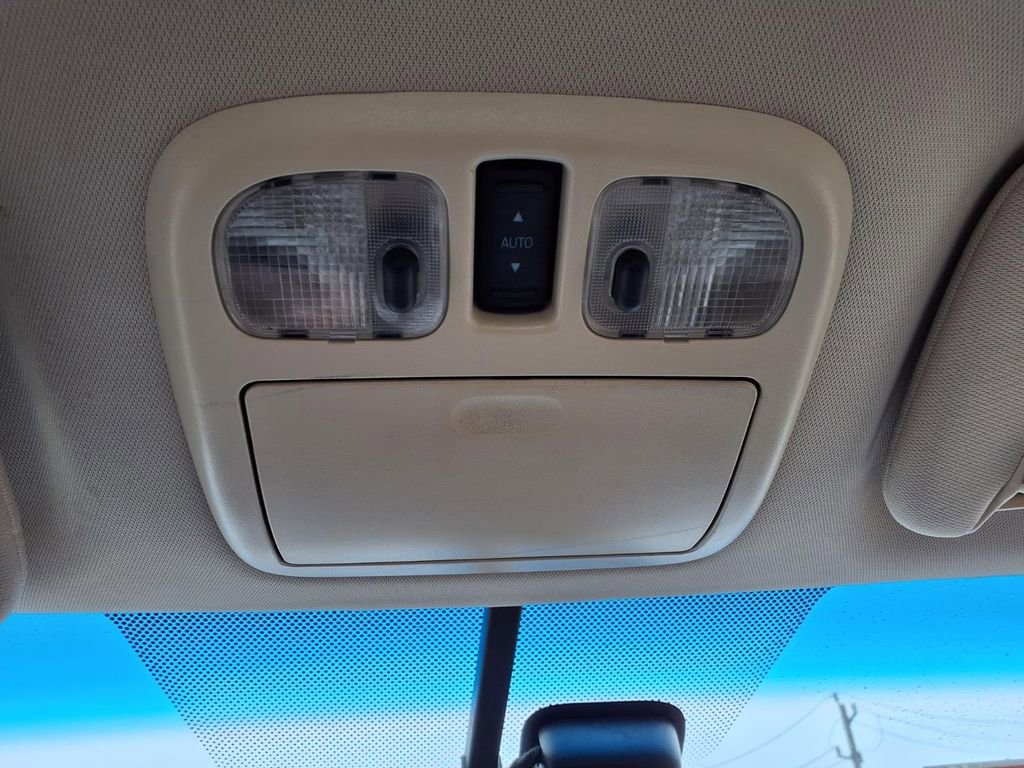 Used 2012 Ford Fusion SEL FWD image 25