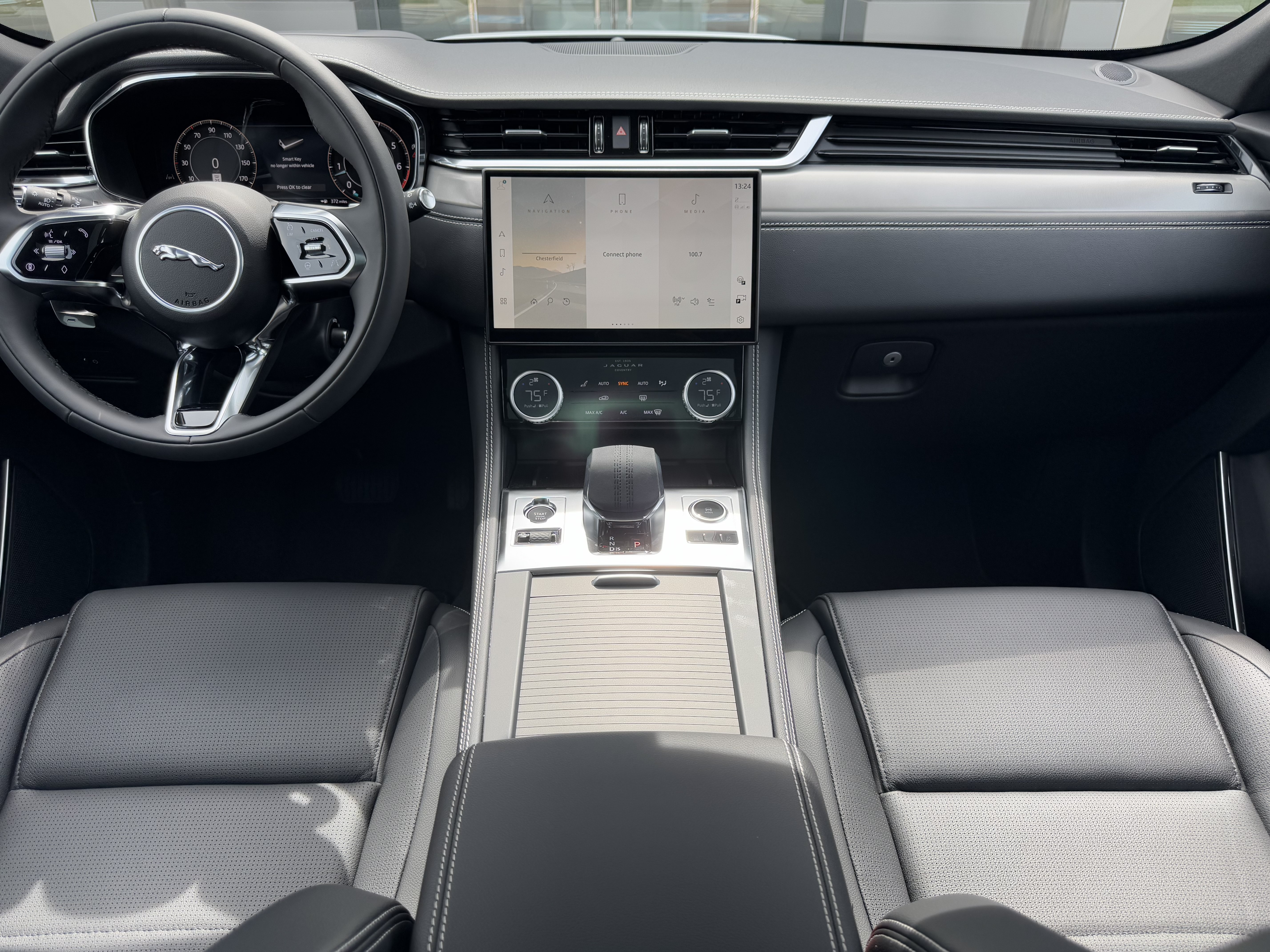 Used 2026 Jaguar F-PACE R-Dynamic S AWD/4WD image 4