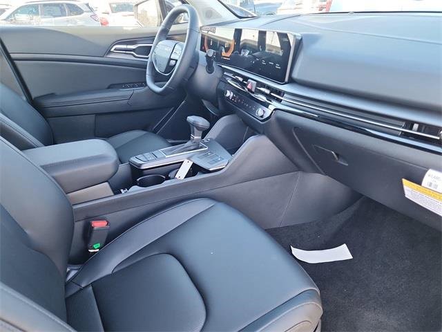 New 2026 Kia Sportage EX image 17