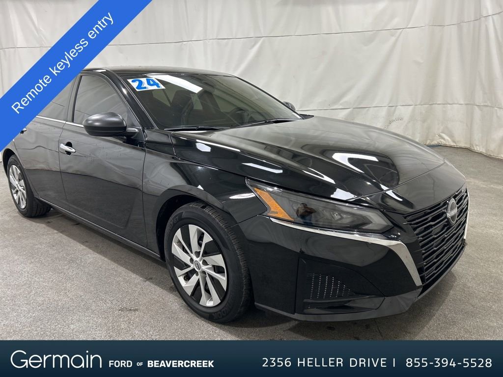 Used 2024 Nissan Altima 2.5 S image 1