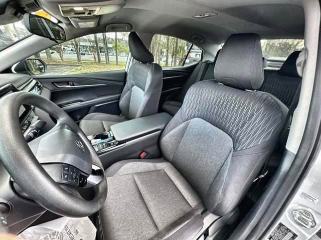 Used 2025 Toyota Camry LE image 20