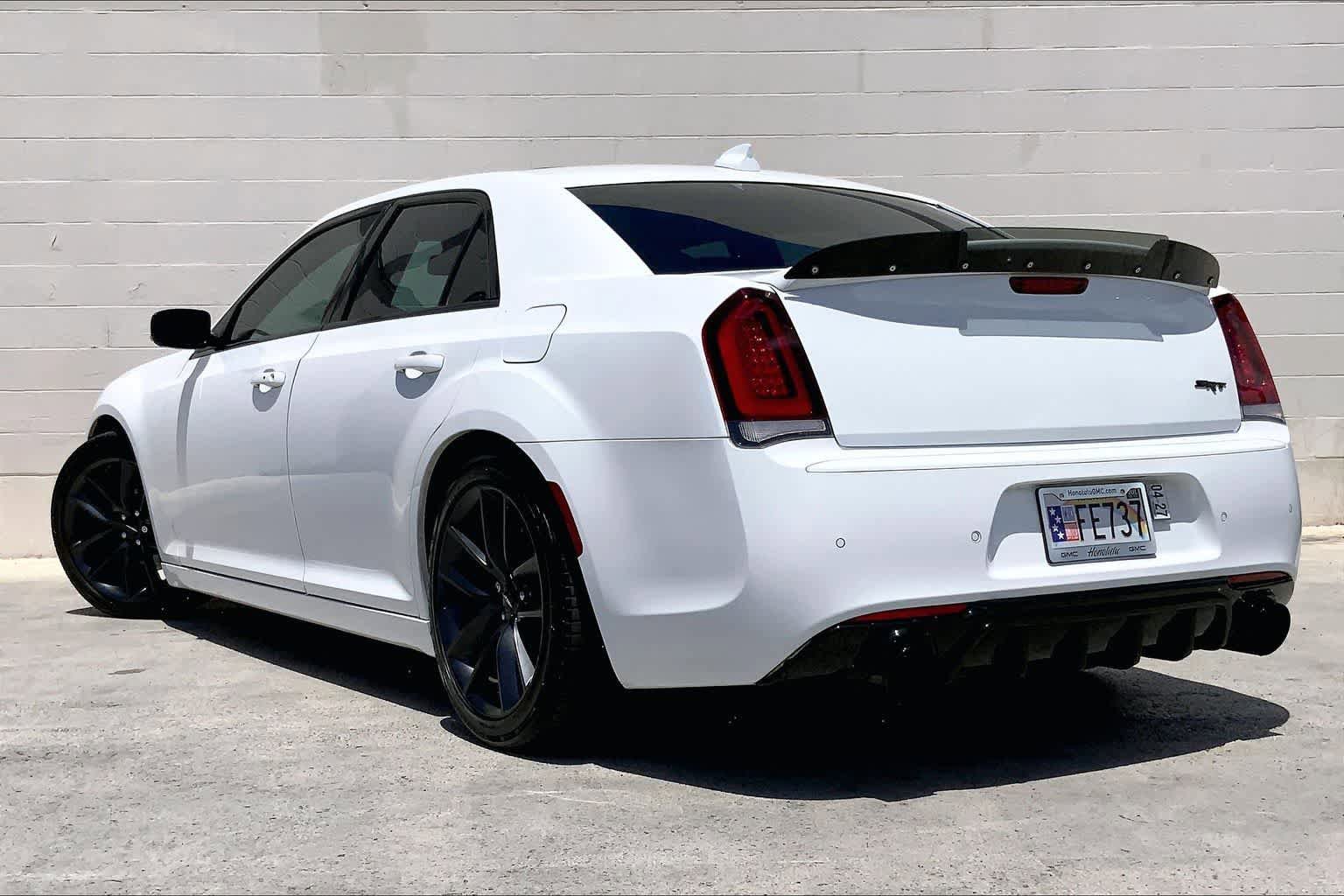 Used 2023 Chrysler 300 C RWD image 5