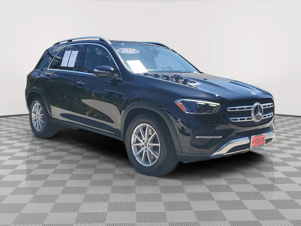 Used 2025 Mercedes-Benz GLE 450e 4MATIC image 3