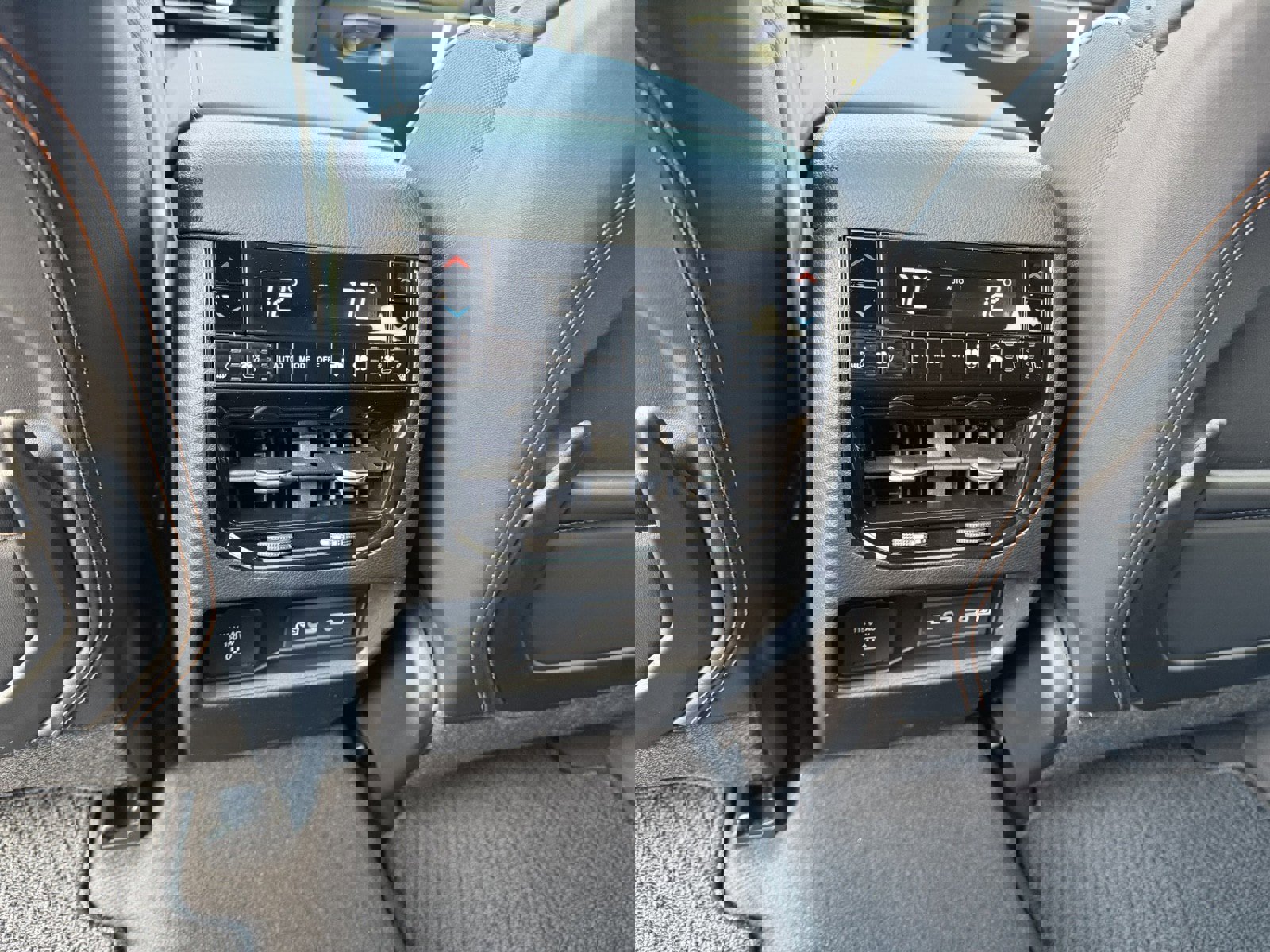 New 2026 Jeep Grand Cherokee Summit image 17