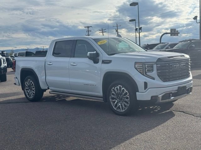 Certified 2026 GMC Sierra 1500 Denali Ultimate w/ LPO, Black Badging Package AWD/4WD image 8