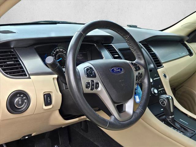 Used 2013 Ford Taurus SEL image 10
