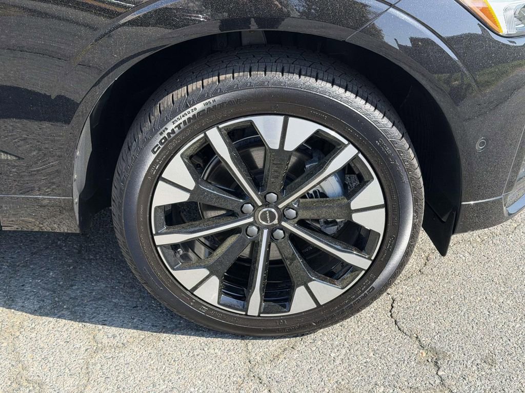 Used 2026 Volvo XC60 B5 Plus w/ Protection Package Premier AWD/4WD image 24