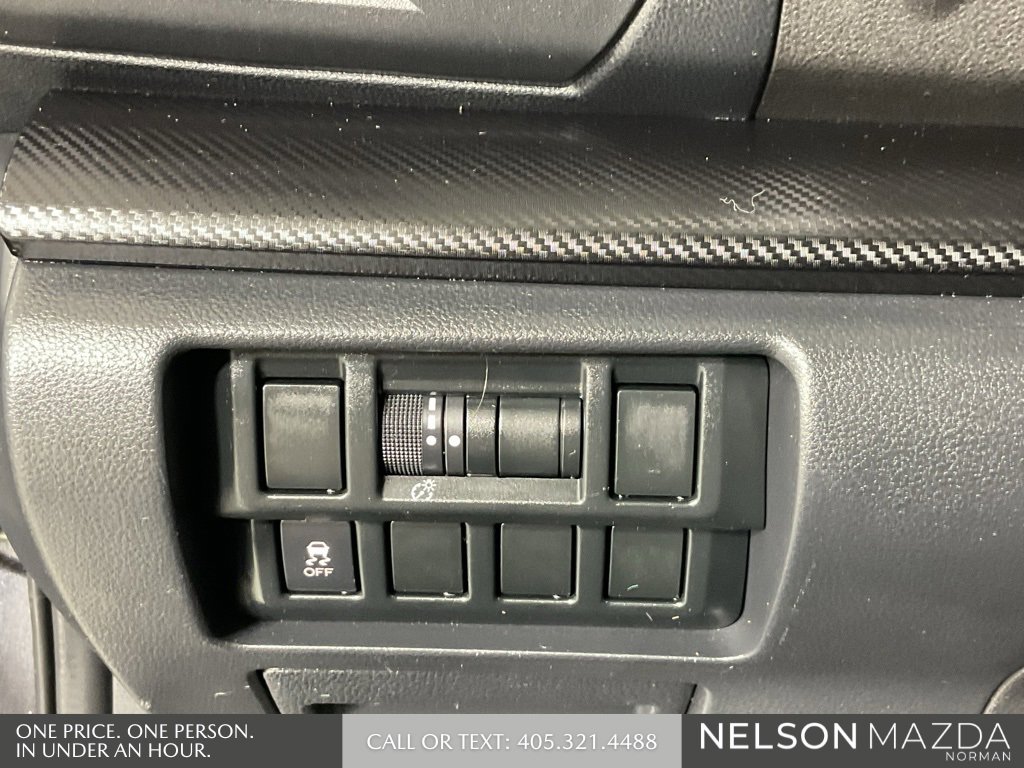 Used 2018 Subaru Crosstrek 2.0i Premium image 40