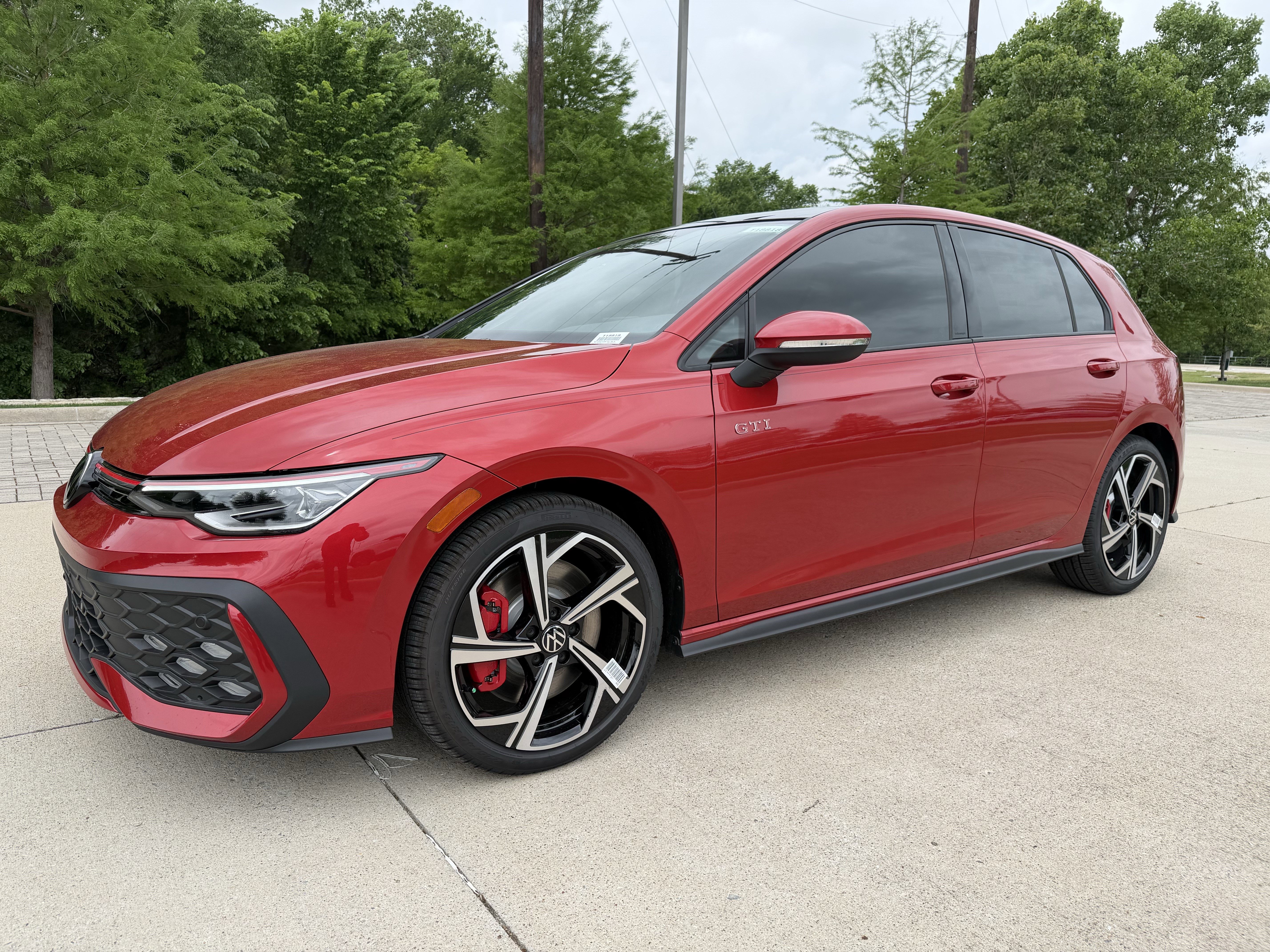 New 2026 Volkswagen Golf SE image 2