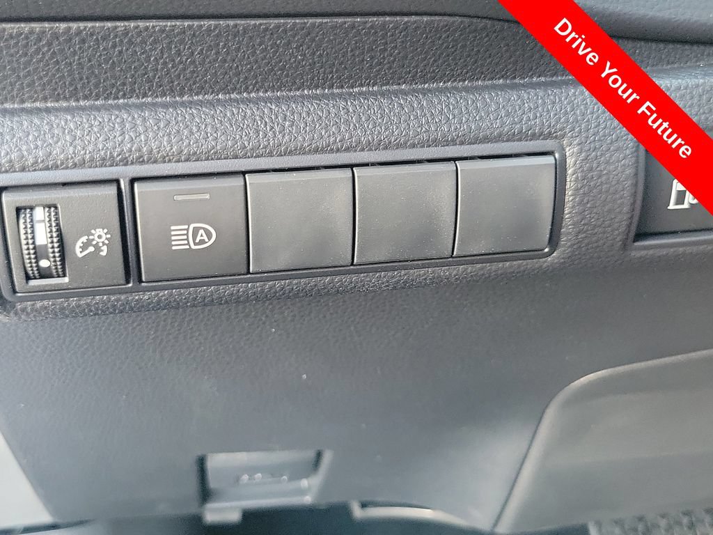 Used 2026 Toyota Corolla LE FWD image 13
