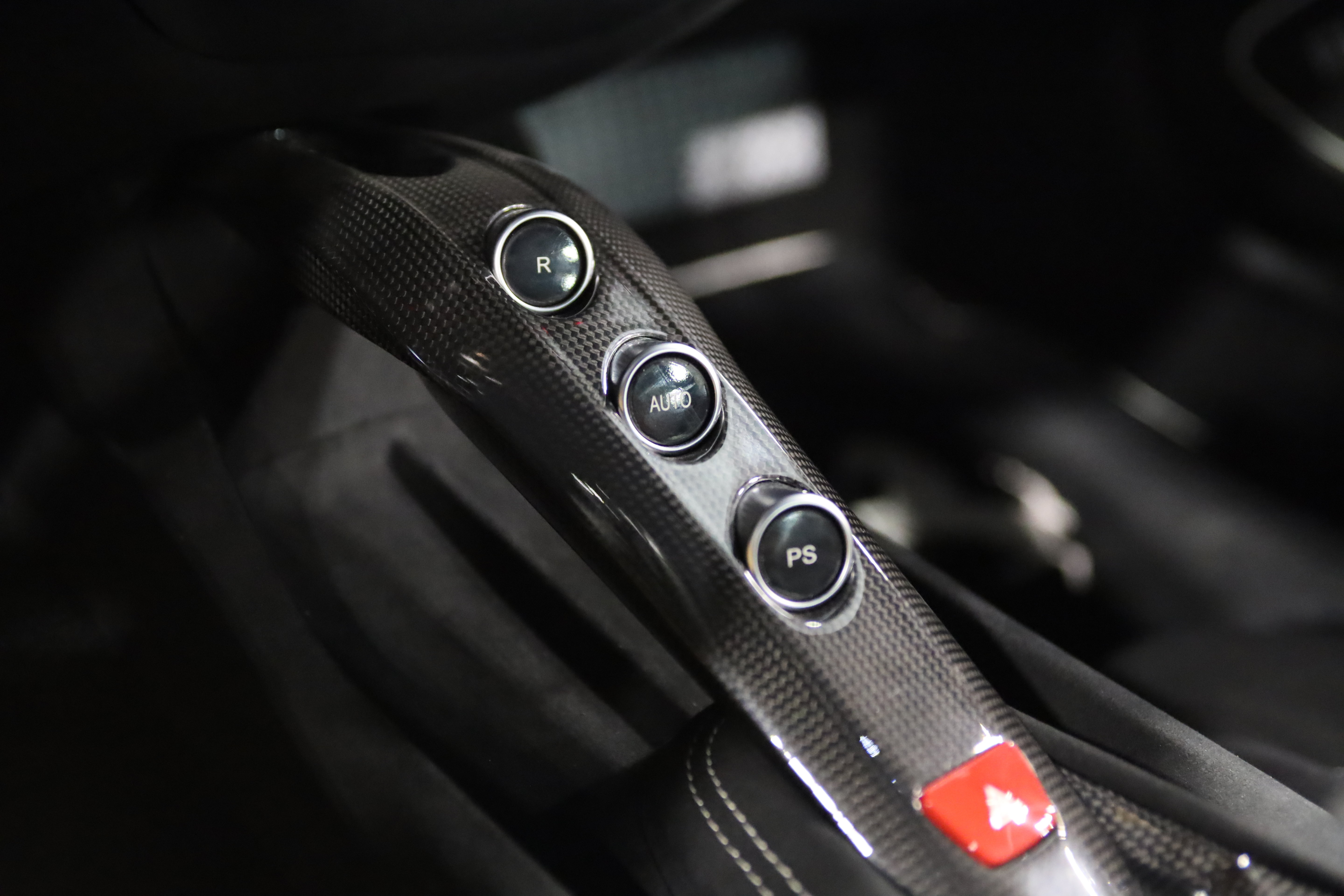 Used 2015 Ferrari F12 Berlinetta RWD image 32