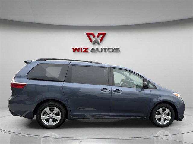 Used 2015 Toyota Sienna LE image 6