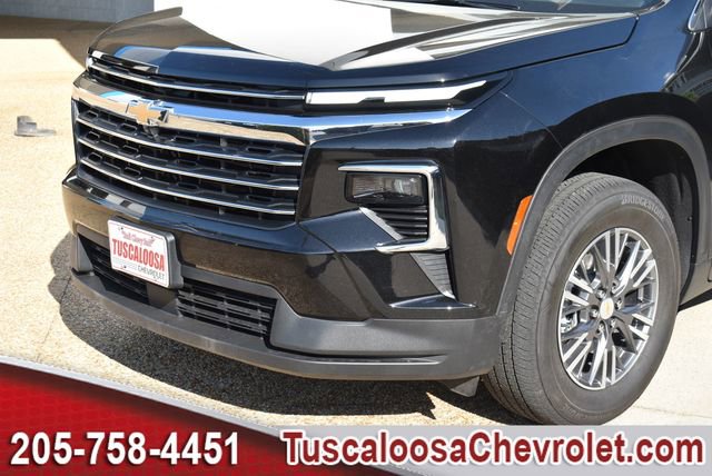 Used 2025 Chevrolet Traverse LT w/ Driver Confidence Package image 44