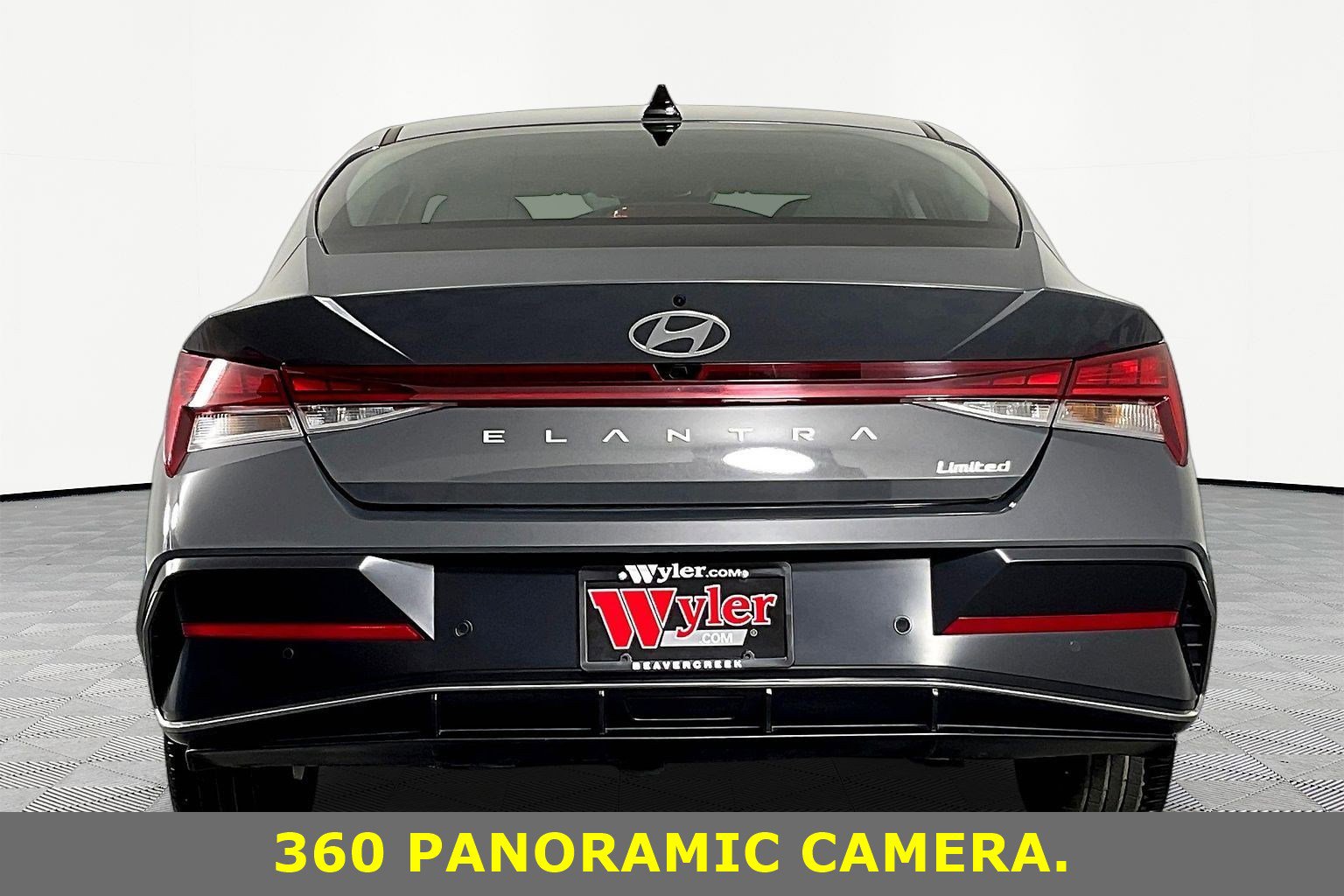 Used 2024 Hyundai Elantra Limited FWD image 5