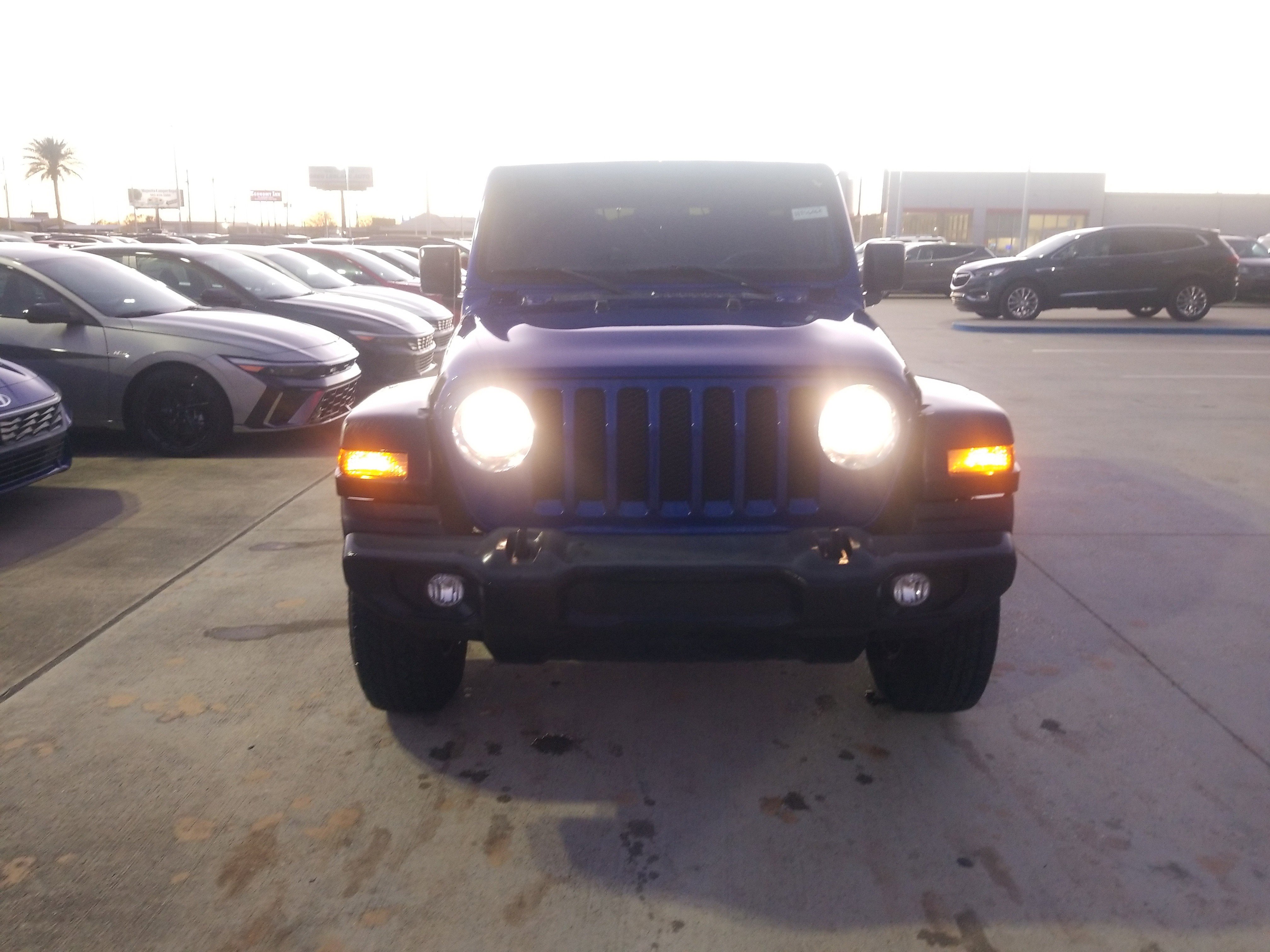 Used 2020 Jeep Wrangler Unlimited Sport S image 2