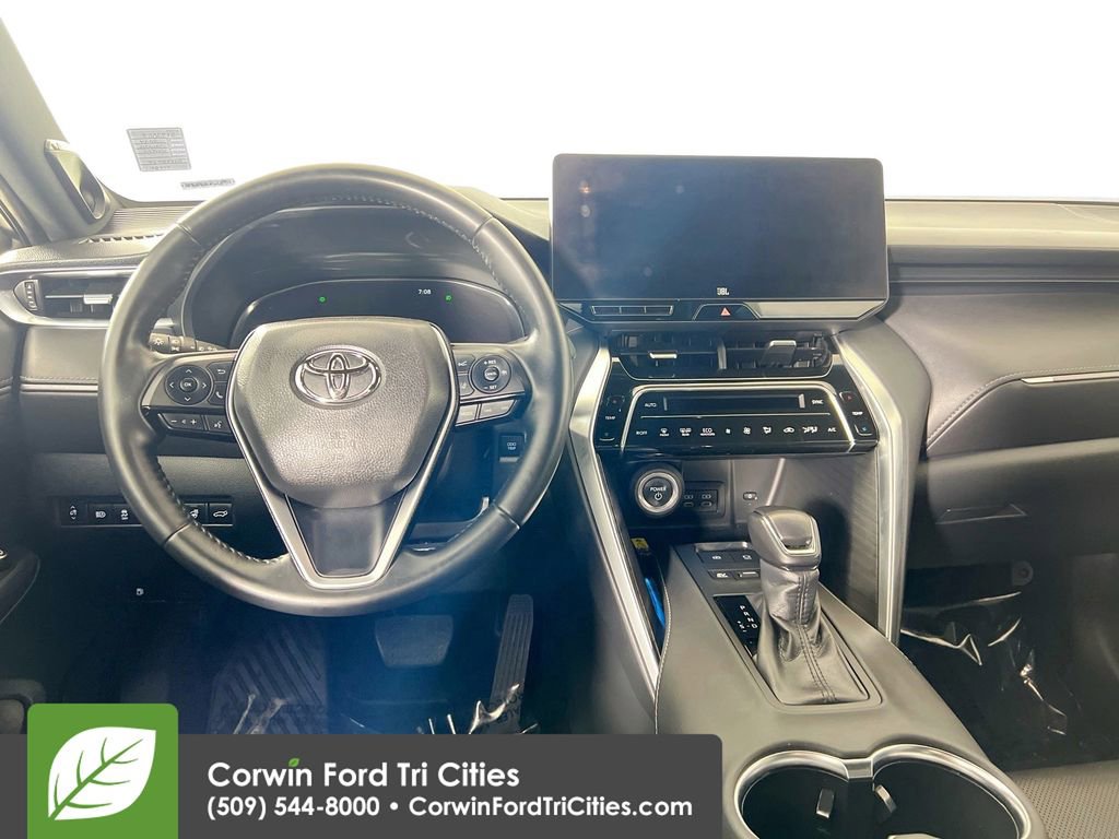 Used 2024 Toyota Venza Limited image 27