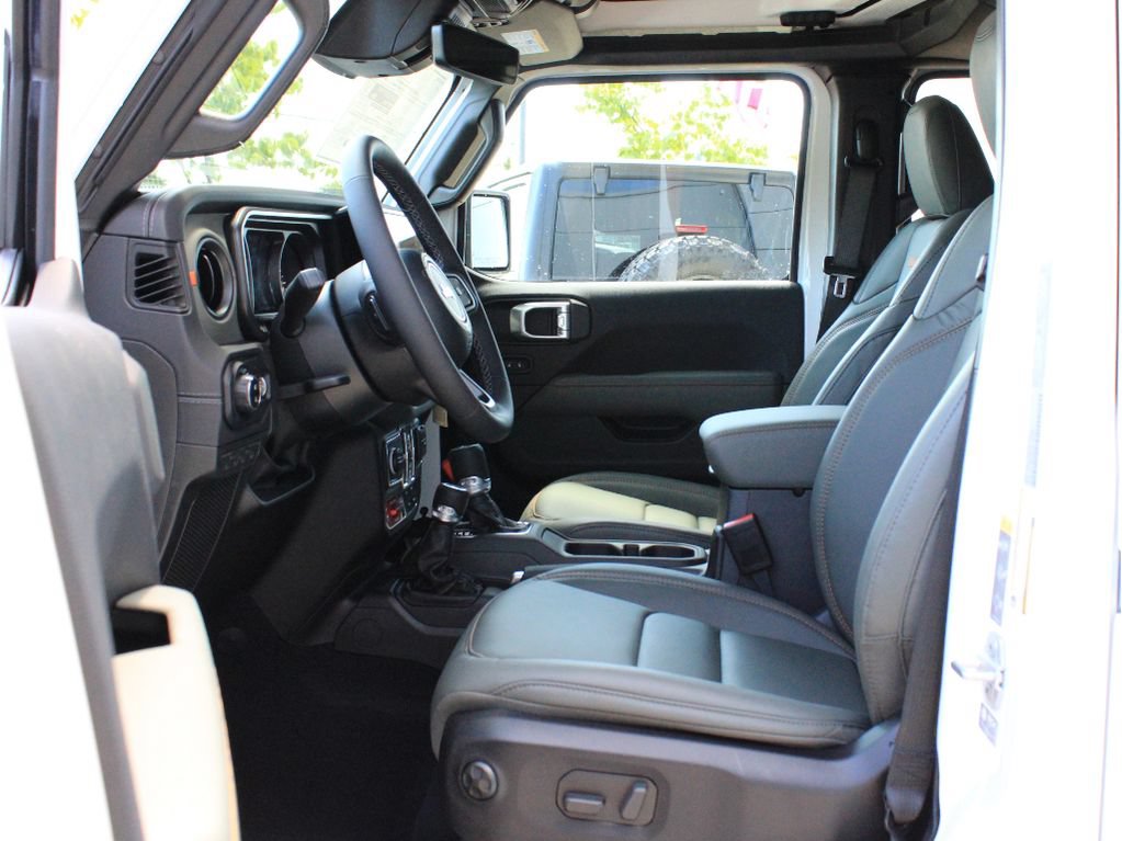 New 2026 Jeep Gladiator Mojave AWD/4WD image 11