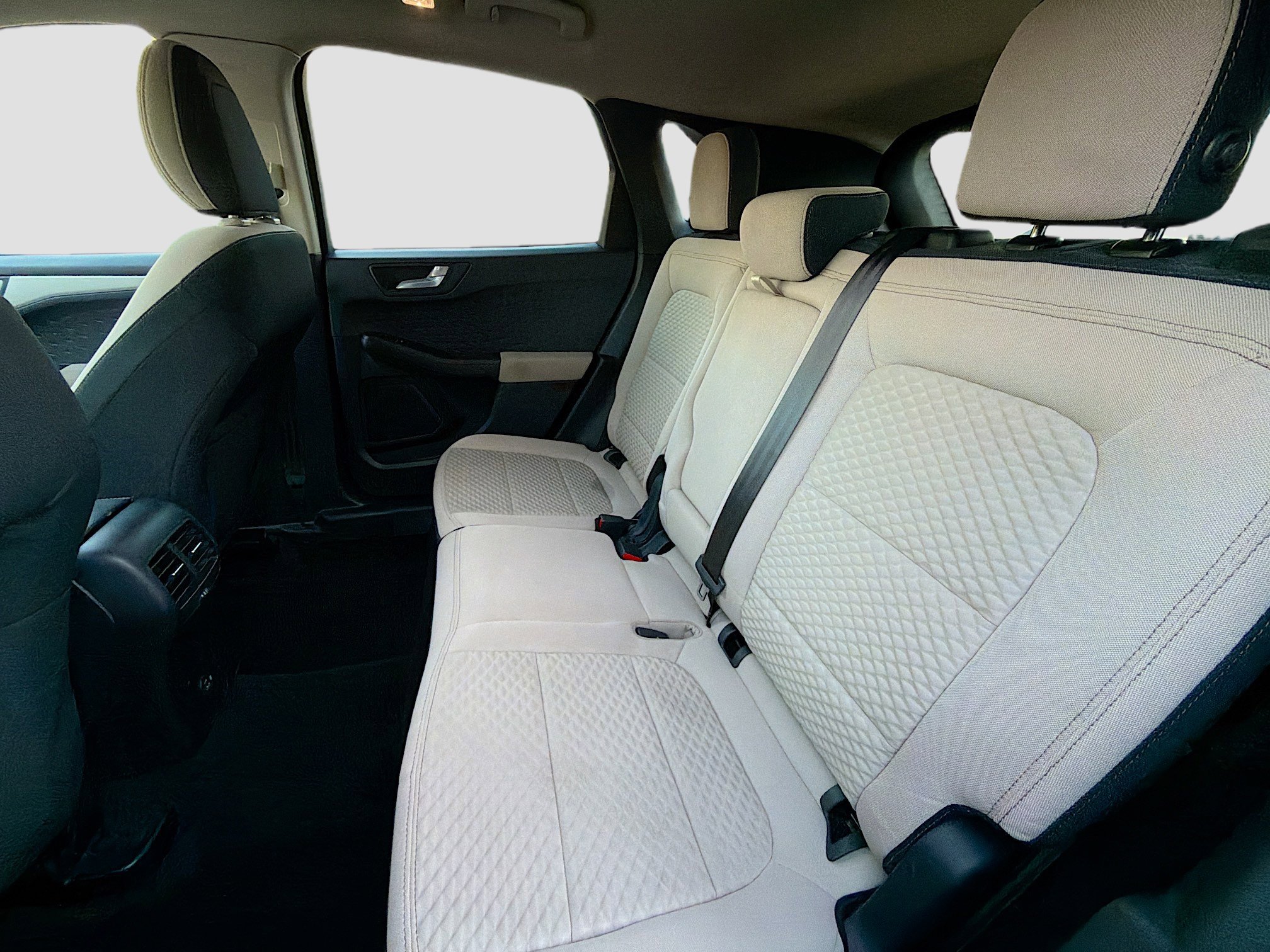 Used 2020 Ford Escape SE image 19