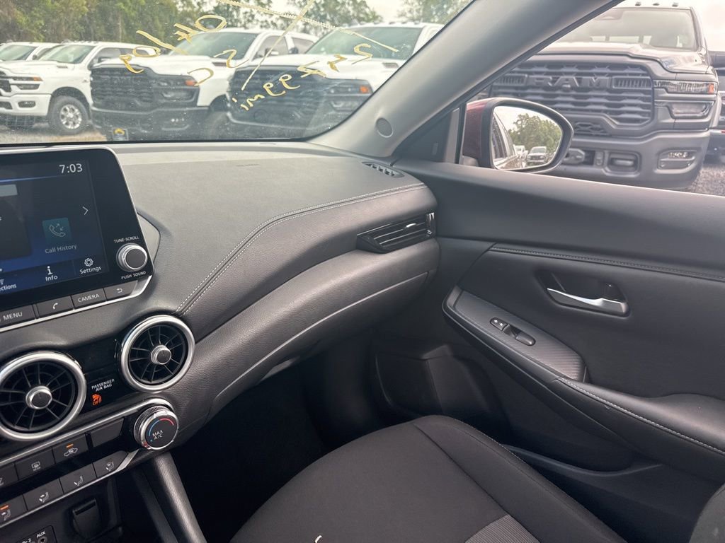 Used 2025 Nissan Sentra SV image 16