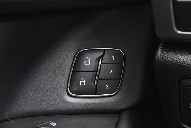 Used 2021 Ford Expedition Platinum AWD/4WD image 4