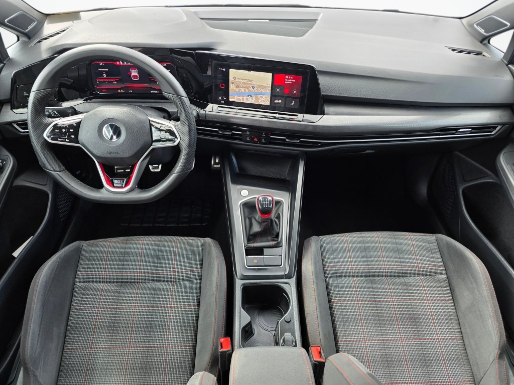 Used 2022 Volkswagen GTI SE FWD image 17