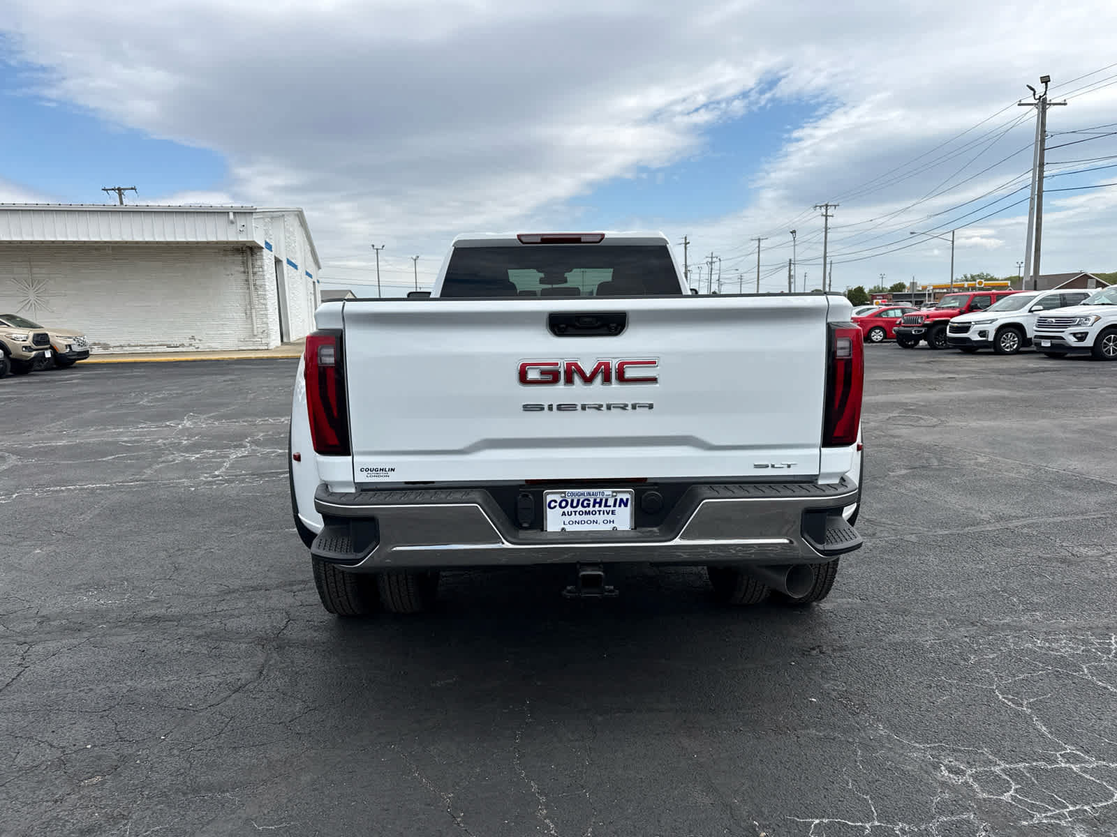 New 2026 GMC Sierra 3500 SLT w/ SLT Convenience Package AWD/4WD image 4