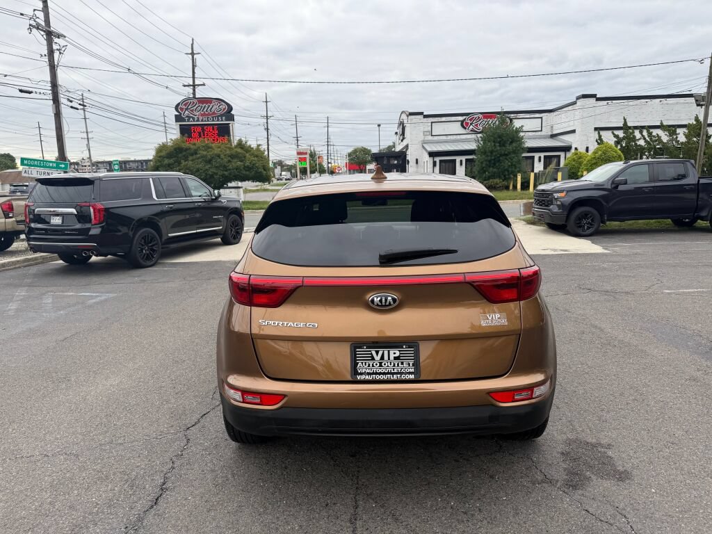 Used 2017 Kia Sportage LX FWD image 6