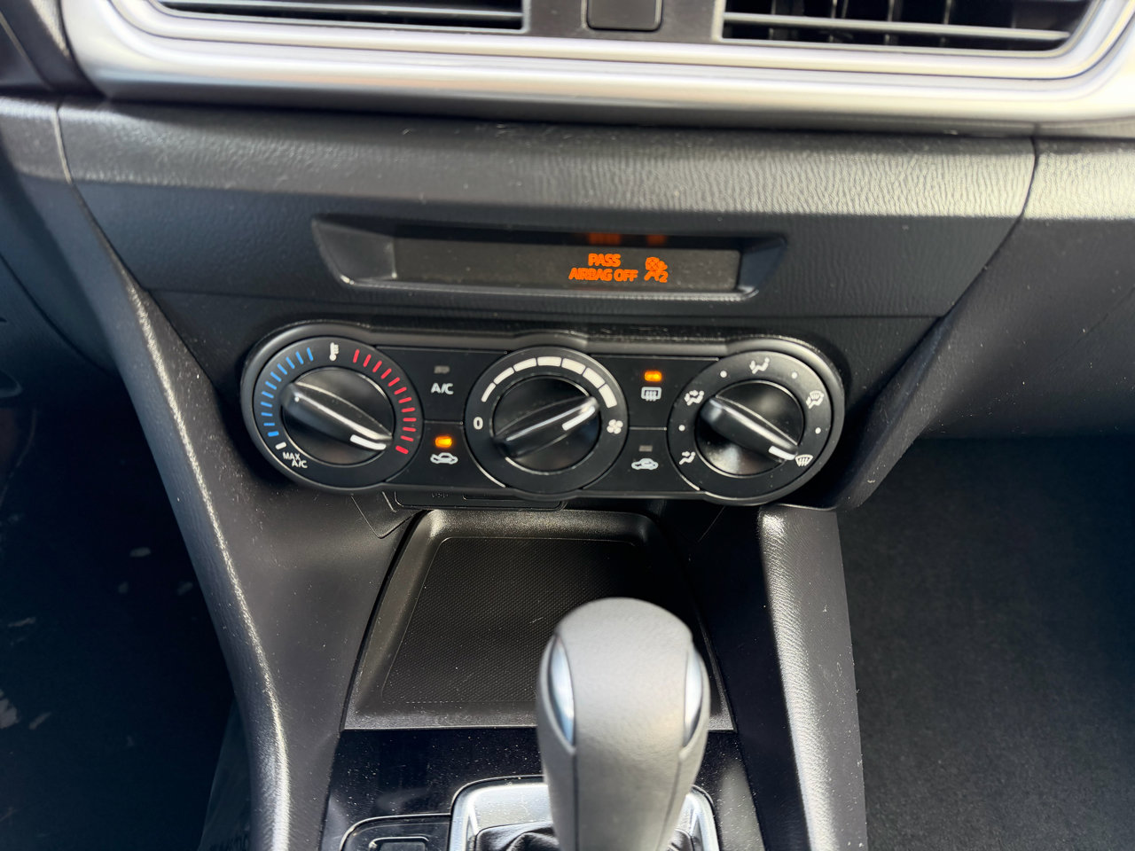 Used 2017 MAZDA MAZDA3 Sport image 15